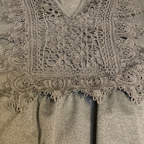 Elegant Gret Lace Dress NWOT - Picture 6 of 7